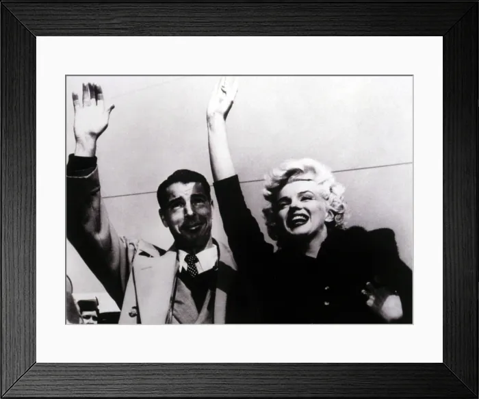 Framed Print : Joe DiMaggio, Marilyn Monroe returning from their honeymoon, 1954. Courtesy: CSU Archives / Everett Collection Framed Print : Joe DiMaggio, Marilyn Monroe returning from their honeymoon, 1954. Courtesy: CSU Archives / Everett Collection
