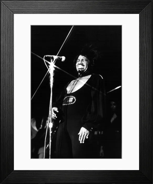 Framed Print : James Brown, in concert 2 / 12 / 1974. Courtesy: CSU Archives  /  Everett Collection