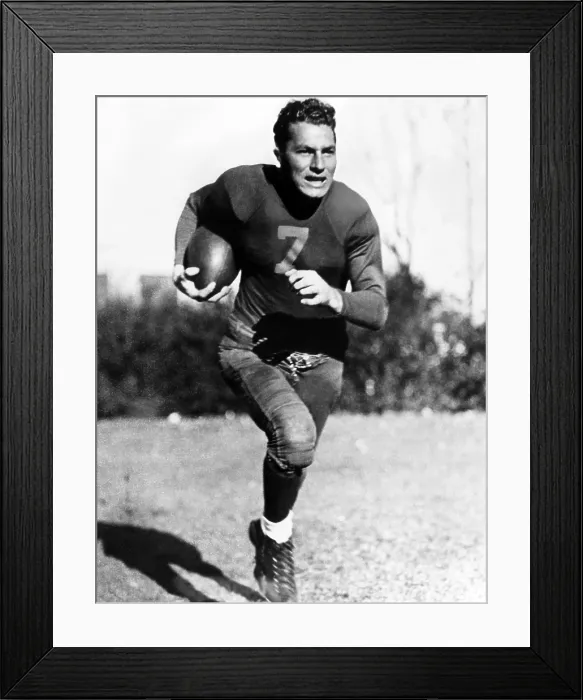 Framed Print : Don Hutson, Alabama end from 1932-1934. ca. 1930s.Courtesy: CSU Archives / Everett Collection Framed Print : Don Hutson, Alabama end from 1932-1934. ca. 1930s.Courtesy: CSU Archives / Everett Collection