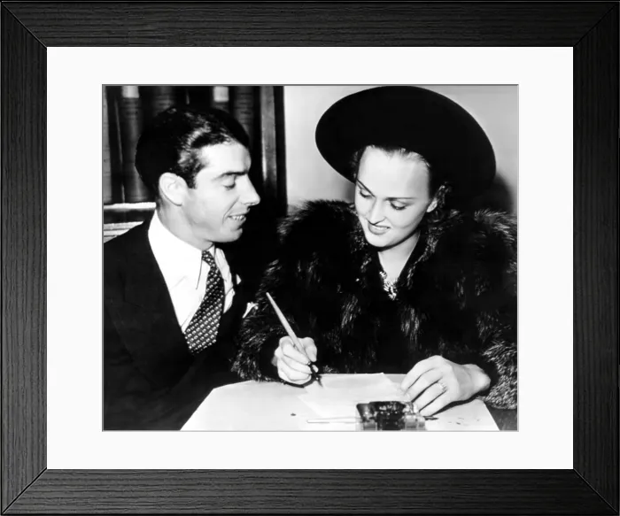 Framed Print : Joe DiMaggio and Dorothy Arnold as they file their intent to wed application. November 10, 1939. Courtesy: CSU Archives / Everett Collection Framed Print : Joe DiMaggio and Dorothy Arnold as they file their intent to wed application. November 10, 1939. Courtesy: CSU Archives / Everett Collection