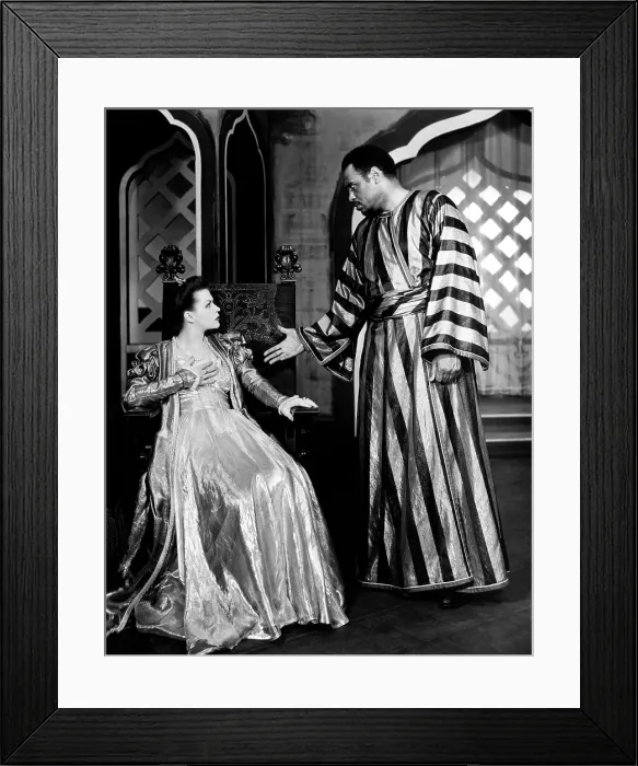 Framed Print : OTHELLO, Uta Hagen as Desdemona, Paul Robeson as Othello, Shubert Theatre, Broadway, 1943-1944.. Courtesy: CSU Archives / Everett Collection Framed Print : OTHELLO, Uta Hagen as Desdemona, Paul Robeson as Othello, Shubert Theatre, Broadway, 1943-1944.. Courtesy: CSU Archives / Everett Collection