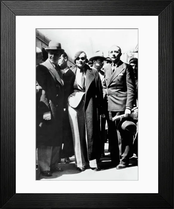 Framed Print : Marlene Dietrich and husband Rudolph Sieber in France, 1933. Courtesy: CSU Archives  /  Everett Collection