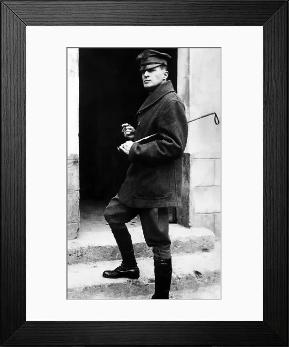 Framed Print : Douglas MacArthur, (1880-1964), superintendent of the U.S. Military Academy at West Point, c. 1922.. Courtesy: CSU Archives / Everett Collection Framed Print : Douglas MacArthur, (1880-1964), superintendent of the U.S. Military Academy at West Point, c. 1922.. Courtesy: CSU Archives / Everett Collection