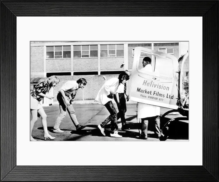 Framed Print : Mich Jagger and Marianne Faithful board a helicopter after Jagger & Keith Richards were released from jail on drug charges, 1967. Courtesy: CSU Archives  /  Everett Collection