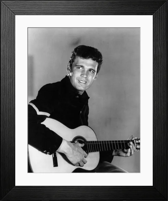 Framed Print : Duane Eddy, 1961. Courtesy: CSU Archives / Everett Collection Framed Print : Duane Eddy, 1961. Courtesy: CSU Archives / Everett Collection