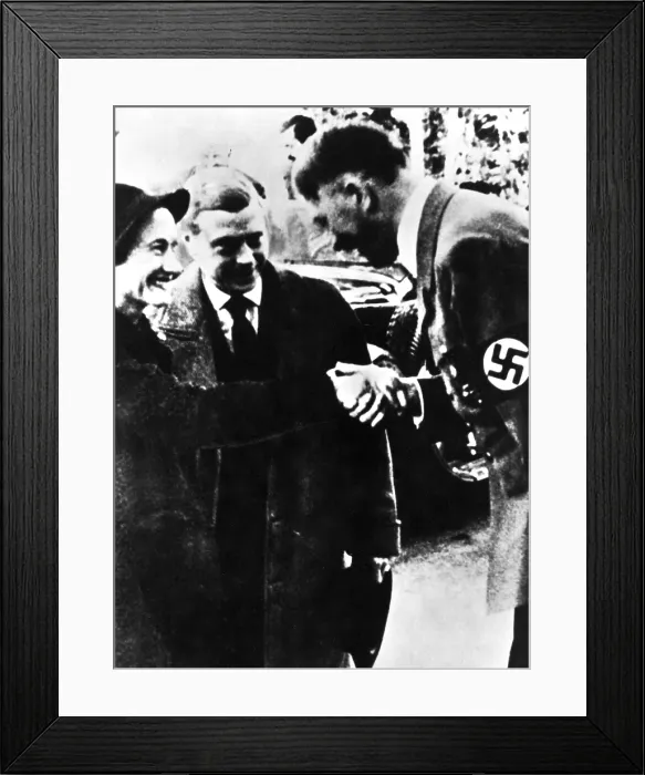 Framed Print : DUCHESS OF WINDSOR WALLIS SIMPSON, with the Duke of Windsor and Adolf Hitler. Courtesy: CSU Archives / Everett Collection Framed Print : DUCHESS OF WINDSOR WALLIS SIMPSON, with the Duke of Windsor and Adolf Hitler. Courtesy: CSU Archives / Everett Collection
