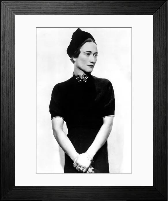 Framed Print : DUCHESS OF WINDSOR WALLIS SIMPSON, portrait c. 1937. Courtesy: CSU Archives / Everett Collection Framed Print : DUCHESS OF WINDSOR WALLIS SIMPSON, portrait c. 1937. Courtesy: CSU Archives / Everett Collection