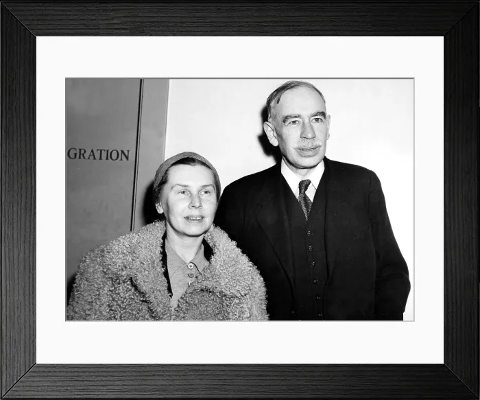 Framed Print : John Maynard Keynes & wife. The economist arrives in NYC, 5 / 8 / 41. Courtesy: CSU Archives / Everett Collection Framed Print : John Maynard Keynes & wife. The economist arrives in NYC, 5 / 8 / 41. Courtesy: CSU Archives / Everett Collection