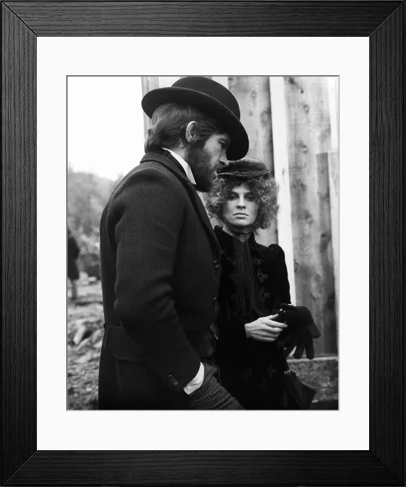 Framed Print : MCCABE AND MRS. MILLER, Warren Beatty, Julie Christie, 1971