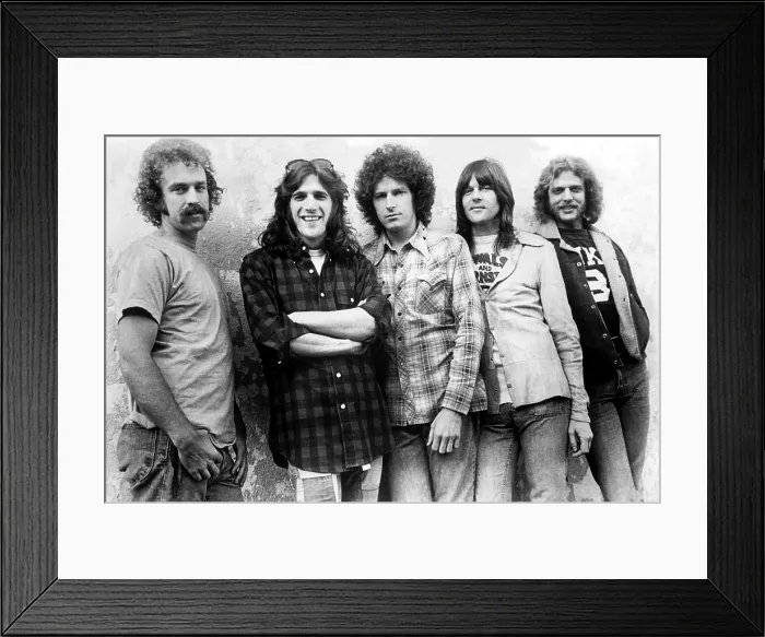 Framed Print : The Eagles, l to r: Bernie Leadon, Glenn Frey, Don Henley, Randy Meisner, Don Felder, ca. early 1970s. Courtesy: CSU Archives / Everett Collection
