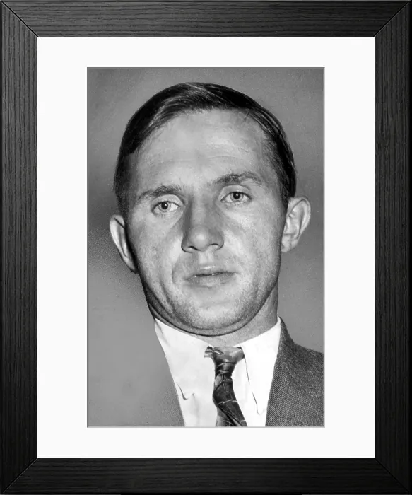 Framed Print : Bruno Richard Hauptmann (1899-1936) arrested as suspect in the Lindbergh kidnapping, 9 / 20 / 34. Courtesy: CSU Archives  /  Everett Collection