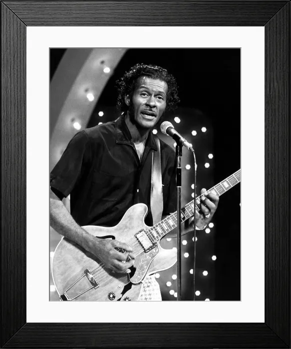 Framed Print : Chuck Berry, 1973. Courtesy: CSU Archives / Everett Collection