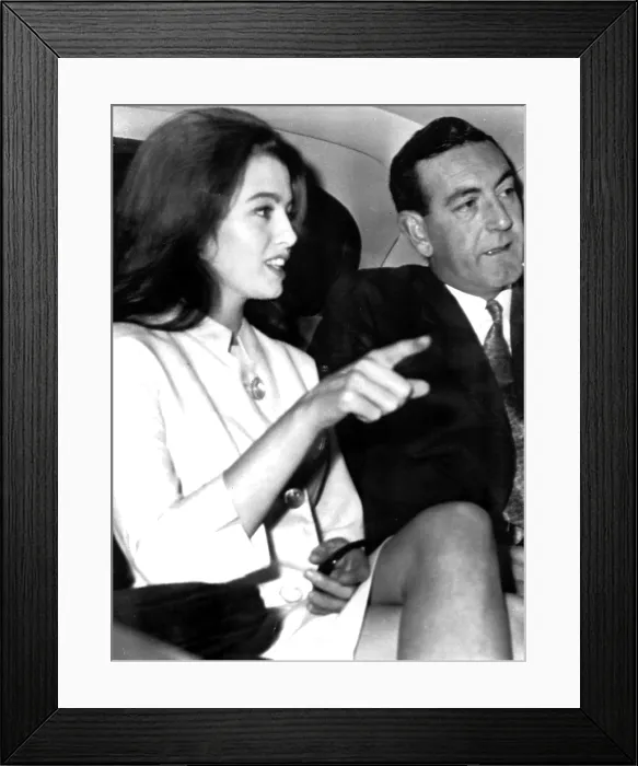 Framed Print : Christine Keeler with unidentified man arriving at Magistrate's Court. October 2, 1963. Courtesy: CSU Archives  /  Everett Collection