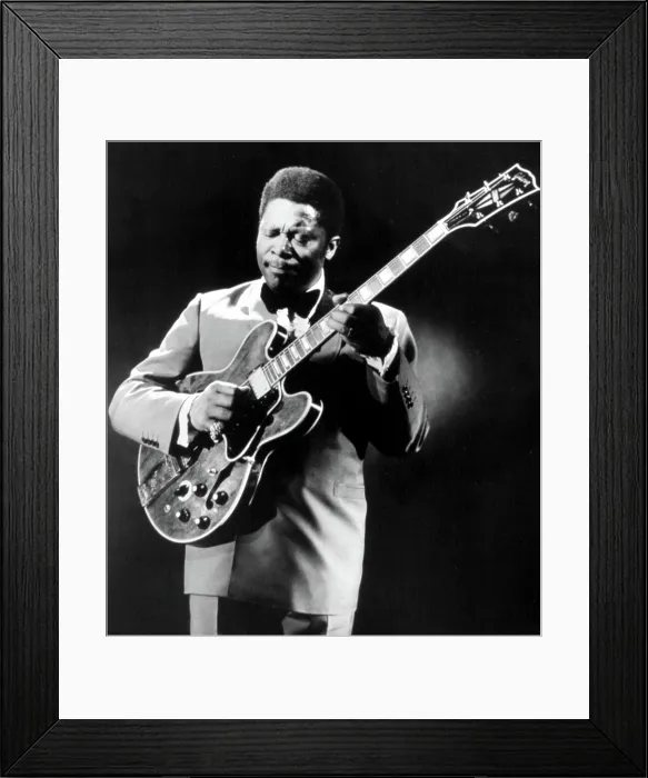 Framed Print : B.B. KING and LUCILLE live in concert, c. early 1960s. Courtesy: CSU Archives  /  Everett Collection