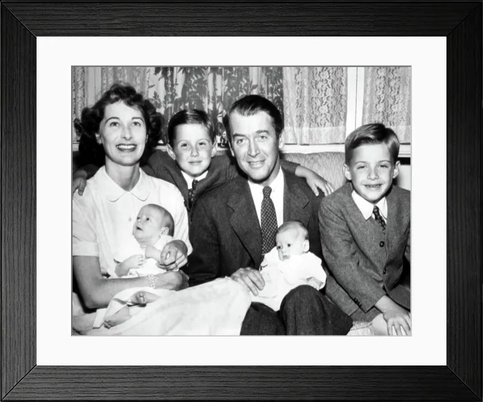 Framed Print : GLORIA STEWART, JUDY STEWART, RONNIE STEWART, JAMES STEWART, KELLY STEWART and MICHAEL STEWART, 1951. Courtesy: CSU Archives / Everett Collection Framed Print : GLORIA STEWART, JUDY STEWART, RONNIE STEWART, JAMES STEWART, KELLY STEWART and MICHAEL STEWART, 1951. Courtesy: CSU Archives / Everett Collection
