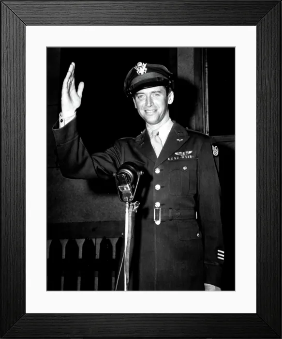 Framed Print : COLONEL JAMES STEWART, 8 / 31 / 45. Courtesy: CSU Archives / Everett Collection Framed Print : COLONEL JAMES STEWART, 8 / 31 / 45. Courtesy: CSU Archives / Everett Collection