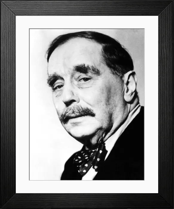 Framed Print : H.G. Wells, English science fiction writer, circa 1930s. Courtesy: CSU Archives / Everett Collection