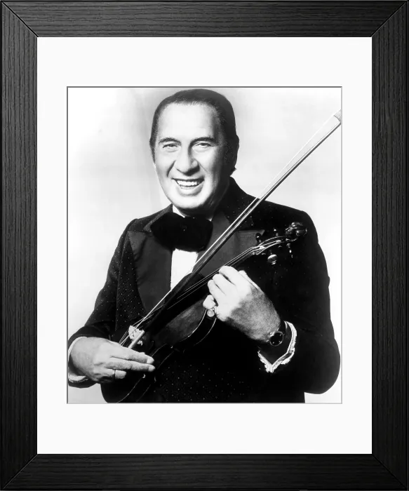 Framed Print : Henny Youngman, (1906-1998), violinist and comedian, 1973.. Courtesy: CSU Archives / Everett Collection Framed Print : Henny Youngman, (1906-1998), violinist and comedian, 1973.. Courtesy: CSU Archives / Everett Collection