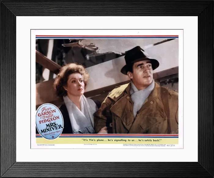 Framed Print : MRS. MINIVER, from left, Greer Garson, Walter Pidgeon, 1942 Framed Print : MRS. MINIVER, from left, Greer Garson, Walter Pidgeon, 1942