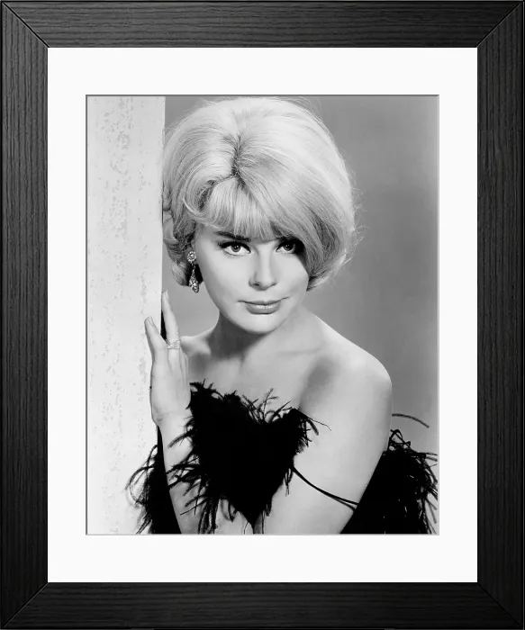 Framed Print : THE MONEY TRAP, Elke Sommer, 1965 Framed Print : THE MONEY TRAP, Elke Sommer, 1965