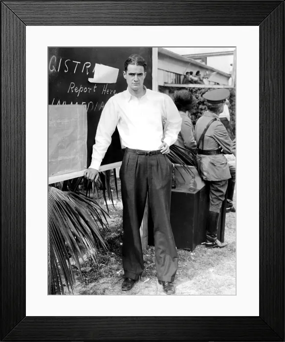 Framed Print : Howard Hughes, 1935. Courtesy: CSU Archives / Everett Collection Framed Print : Howard Hughes, 1935. Courtesy: CSU Archives / Everett Collection