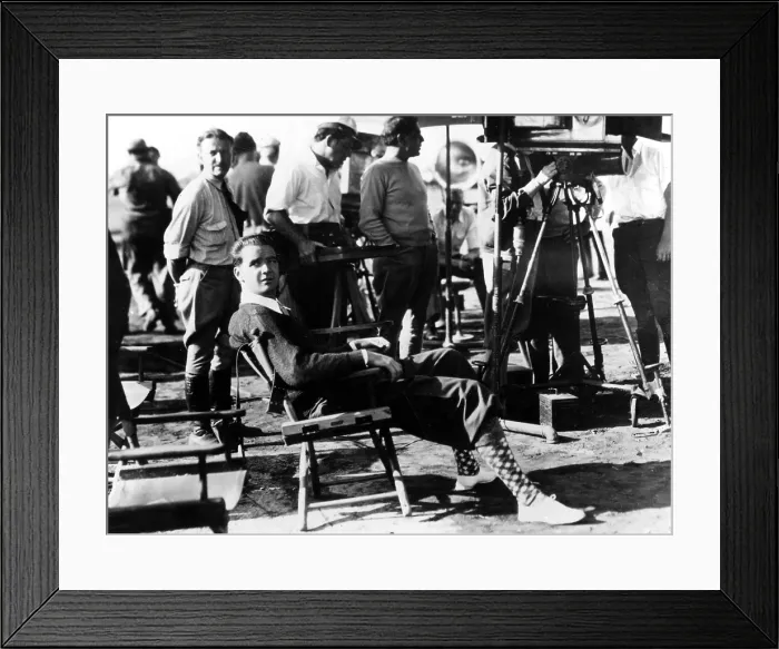 Framed Print : SKY DEVILS, Howard Hughes on the set, 1932.. Courtesy: CSU Archives  /  Everett Collection