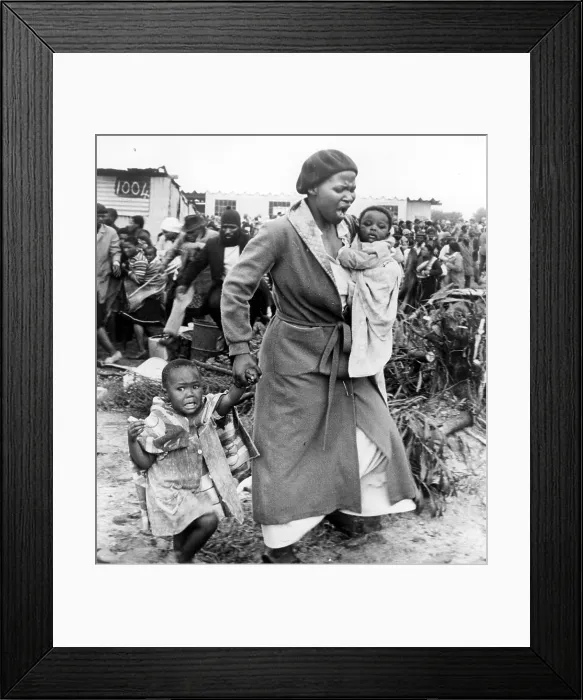 Framed Print : Shantytown in South Africa, 1981. Courtesy: CSU Archives / Everett Collection Framed Print : Shantytown in South Africa, 1981. Courtesy: CSU Archives / Everett Collection