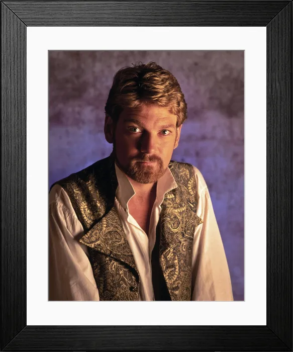 Framed Print : MUCH ADO ABOUT NOTHING, Kenneth Branagh, 1993, (c) Samuel Goldwyn / courtesy Everett Collection