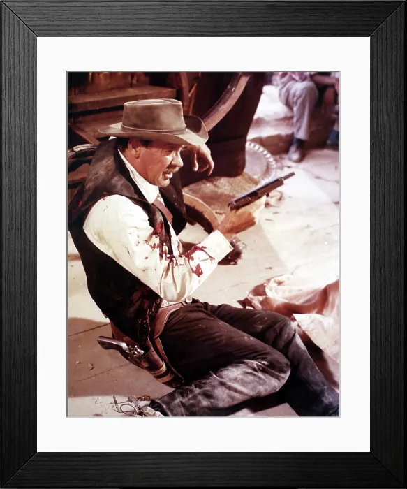 Framed Print : THE WILD BUNCH, William Holden, 1969 Framed Print : THE WILD BUNCH, William Holden, 1969