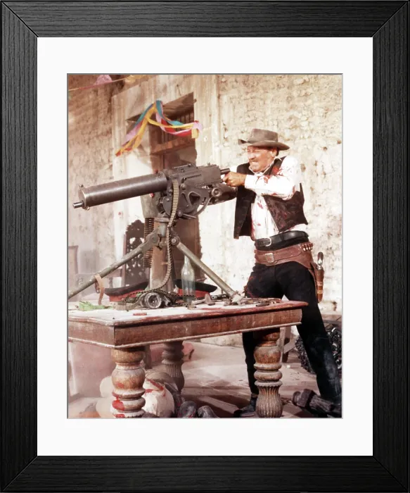 Framed Print : THE WILD BUNCH, william Holden, 1969 Framed Print : THE WILD BUNCH, william Holden, 1969