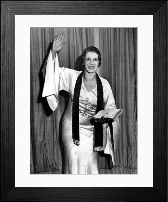 Framed Print : Aimee Semple McPherson, 1933. Courtesy: CSU Archives  /  Everett Collection