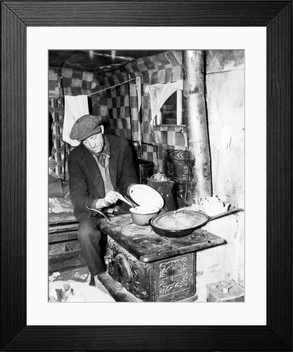 Framed Print : Shanty dweller at West Houston Street, New York, New York. December 4, 1934. CSU Archives /  Courtesy Everett Collection