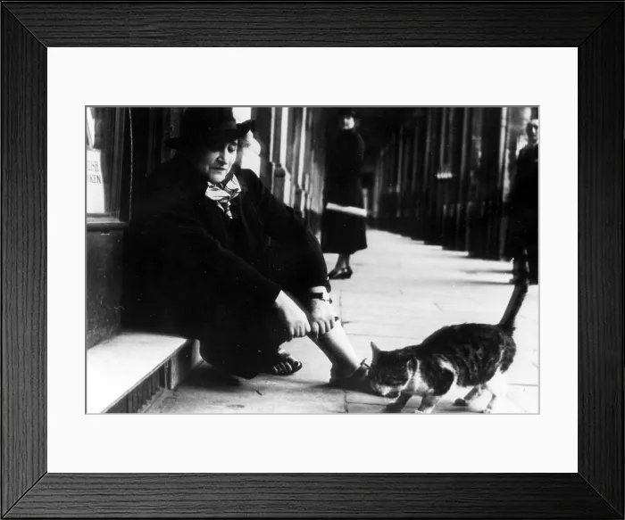 Framed Print : Colette under the Palais_Royal arcades, circa 1938. Courtesy: CSU Archives  /  Everett Collection