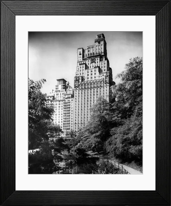 Framed Print : The St. Moritz Hotel, Central Park South, New York City, circa 1950. Courtesy: CSU Archives / Everett Collection