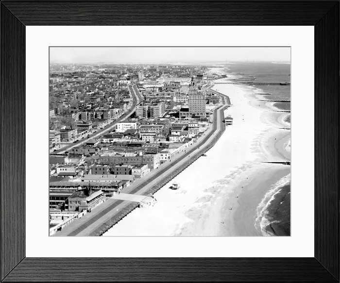 Framed Print : Coney Island, New York, New York. March 24, 1940. CSU Archives / Courtesy Everett Collection Framed Print : Coney Island, New York, New York. March 24, 1940. CSU Archives / Courtesy Everett Collection