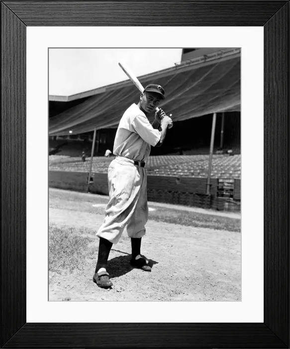 Framed Print : Larry Doby, circa 1947. Courtesy: CSU Archives  /  Everett Collection