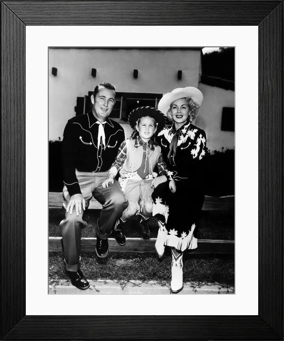 Framed Print : Actress Lana Turner (far right), with her husband Bill Topping (far left), and daughter Cheryl (center), 1949.. Courtesy: CSU Archives  /  Everett Collection