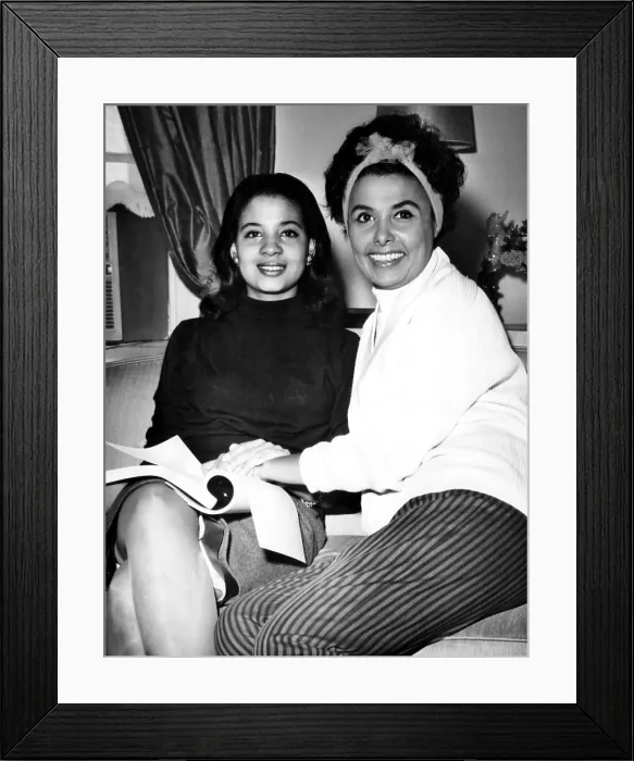 Framed Print : Lena Horne and her daughter.ca.early 1960s. Courtesy: CSU Archives / Everett Collection