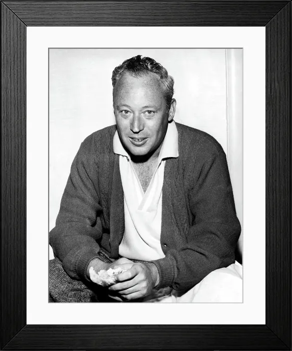 Framed Print : Leon Uris, circa late 1950s / early 1960s photo by Jerry Horton. Courtesy: CSU Archives / Everett Collection Framed Print : Leon Uris, circa late 1950s / early 1960s photo by Jerry Horton. Courtesy: CSU Archives / Everett Collection
