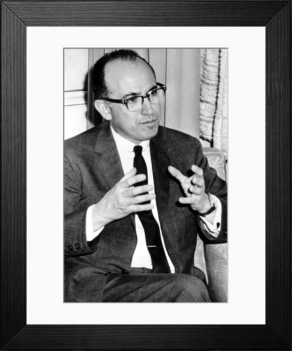 Framed Print : Jonas Salk, 1950s. Courtesy: CSU Archives / Everett Collection Framed Print : Jonas Salk, 1950s. Courtesy: CSU Archives / Everett Collection