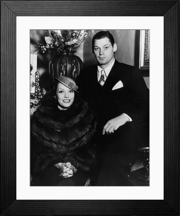 Framed Print : Lupe Velez, Johnny Weissmuller, after their wedding, October 11, 1933. Courtesy: CSU Archives / Everett Collection