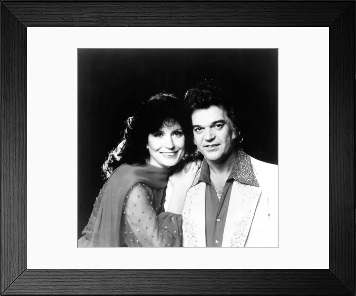 Framed Print : Loretta Lynn and Conway Twitty, circa 1978. (c)MCA Records. Courtesy: Everett Collection.. Courtesy: CSU Archives  /  Everett Collection