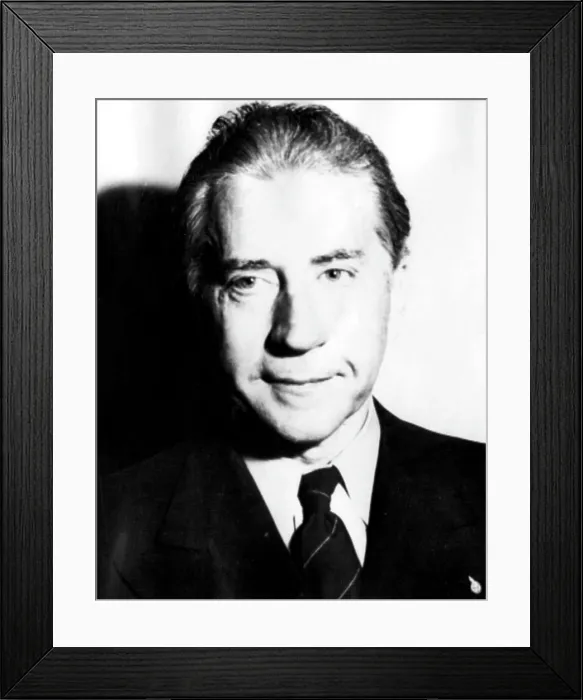 Framed Print : J. Paul Getty, 1957. Courtesy: CSU Archives  /  Everett Collection