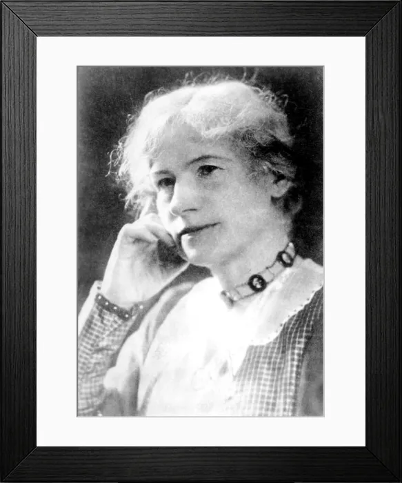 Framed Print : Annie Oakley, (aka: Phoebe Anne Oakley Moses), in the last photo taken of her, circa 1926, at approximately age 66. Credit: CSU Archives / Everett Collection