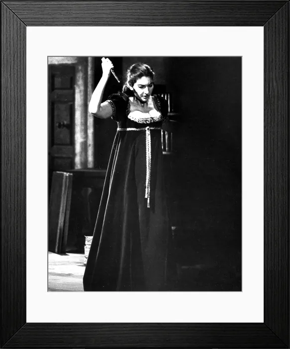 Framed Print : Maria Callas in Tosca, at the Royal Opera House in Covent Garden, London, 1964. Courtesy: CSU Archives  /  Everett Collection