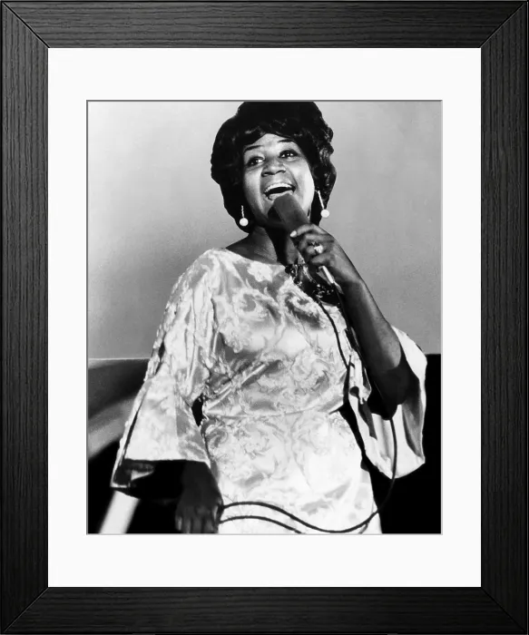 Framed Print : Aretha Franklin, 1977. Courtesy: CSU Archives / Everett Collection