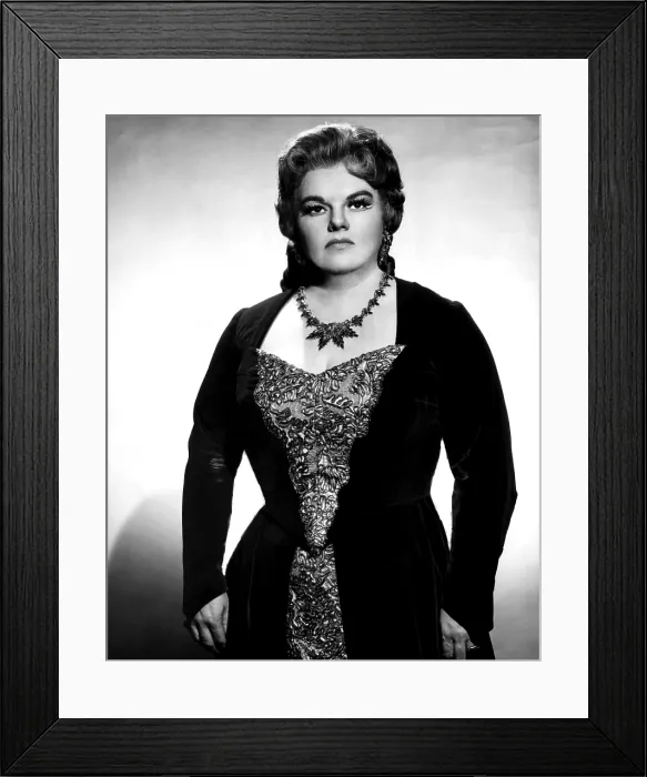 Framed Print : Opera singer Eileen Farrell as Leonora in Verdi's LA FORZA DEL DESTINO, 1962. Courtesy: CSU Archives / Everett Collection Framed Print : Opera singer Eileen Farrell as Leonora in Verdi's LA FORZA DEL DESTINO, 1962. Courtesy: CSU Archives / Everett Collection
