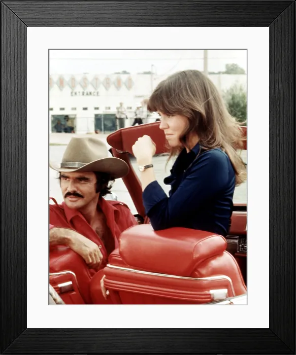 Framed Print : SMOKEY AND THE BANDIT, Burt Reynolds, Sally Field, 1977 Framed Print : SMOKEY AND THE BANDIT, Burt Reynolds, Sally Field, 1977