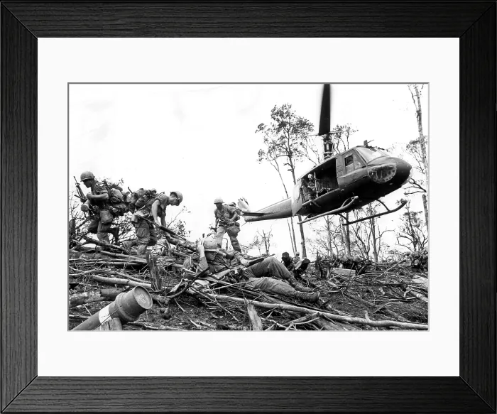 Framed Print : EV1941 - Troops of the 101st Airborne Division in a landing zone northwest of Dak To, South Vietnam, June 8, 1968. Courtesy: CSU Archives / Everett Collection Framed Print : EV1941 - Troops of the 101st Airborne Division in a landing zone northwest of Dak To, South Vietnam, June 8, 1968. Courtesy: CSU Archives / Everett Collection