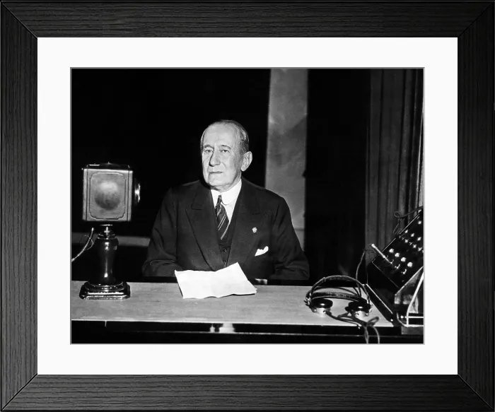 Framed Print : EV1877 - Inventor of wireless telegraphy, Guglielmo Marconi addressing an international audience by radio at the time of the Italian conquest of Ethiopia in 1935 Framed Print : EV1877 - Inventor of wireless telegraphy, Guglielmo Marconi addressing an international audience by radio at the time of the Italian conquest of Ethiopia in 1935